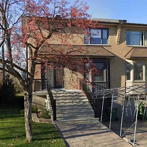 Bed & Breakfast Heaven Is A Place On Earth, Montreal