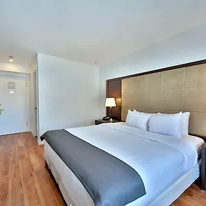 Hotel Newstar, Montreal
