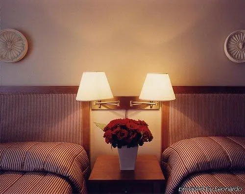 Clarion Hotel & Suites Downtown Montreal 4*,  Canada