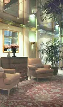 Clarion Hotel & Suites Downtown Montreal 4*,